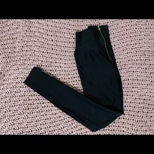 Black leggings